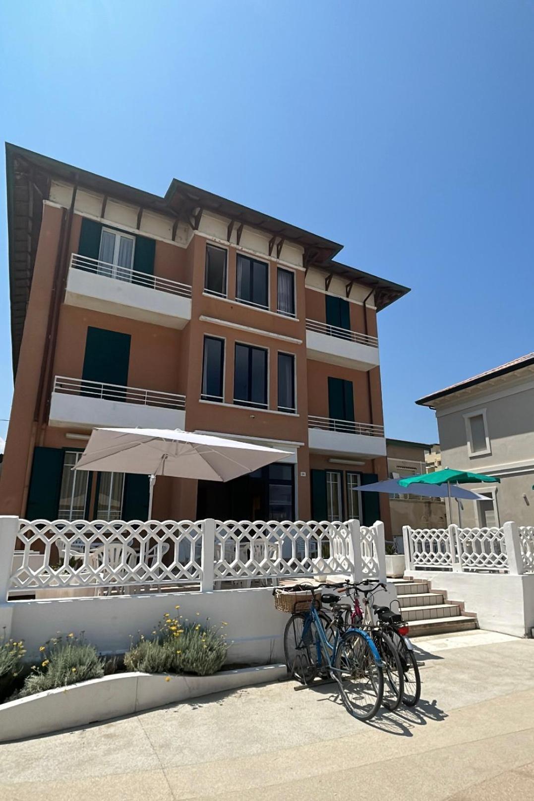 Hotel Bartolini Bellaria-Igea Marina Exterior photo